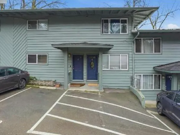 6220 SW Capitol Hwy APT 2, Portland, OR 97239