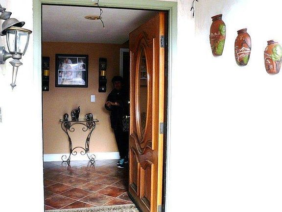 4th image of 838 Verna Ave