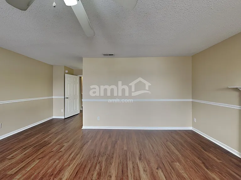 933 Balto Dr — Photo 14