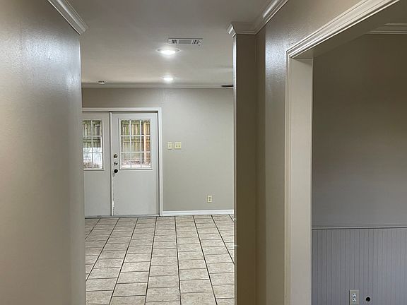5th image of 3501 Pinecrest St