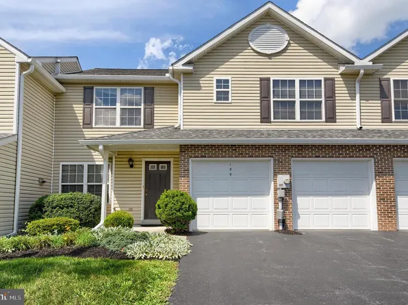 155 Peregrine Ln, Hummelstown, PA 17036