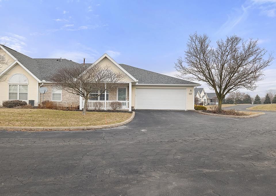 1st image of 717 Villa Dr