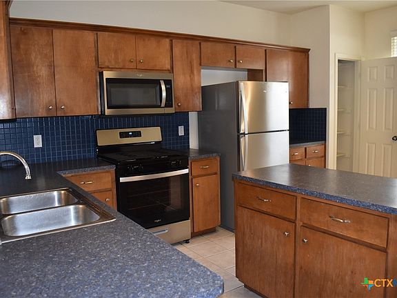 3rd image of 2215 Dry Creek Dr APT 611