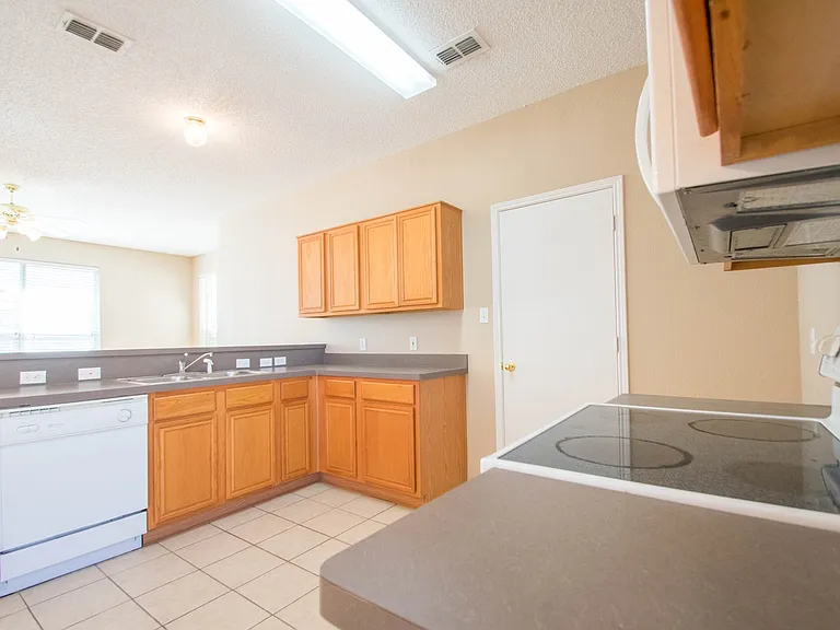 6316 Downeast Dr — Photo 9