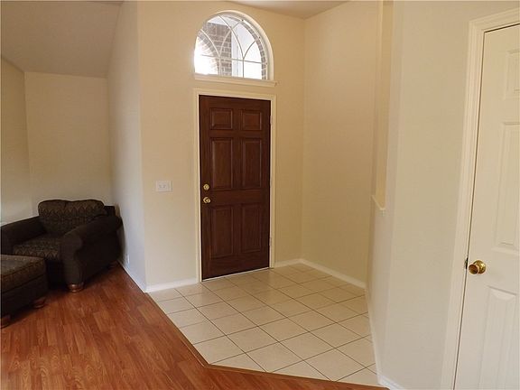 3rd image of 11128 Visa Rose Dr