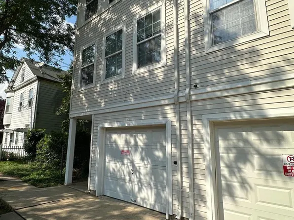 104 Columbus Ave, Trenton, NJ 08629