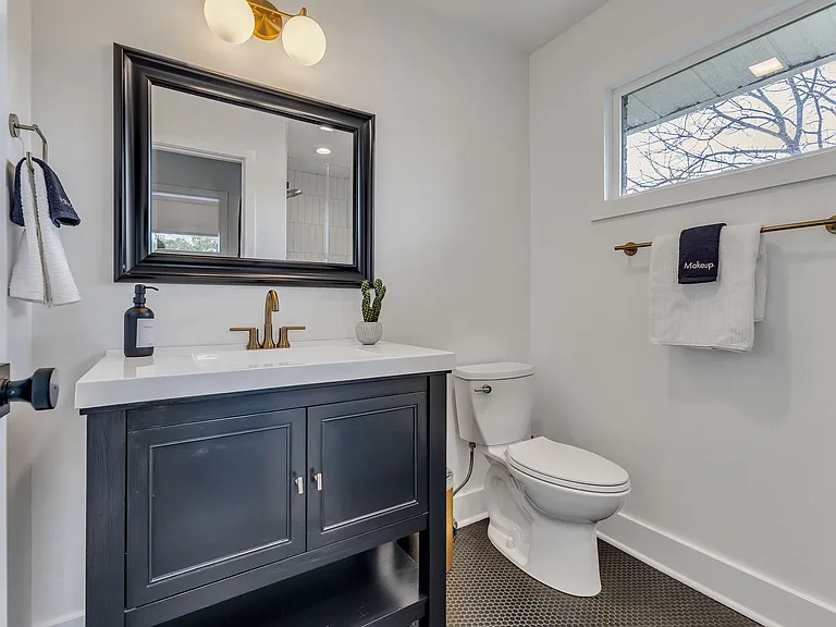 3008 Windemere Cir — Photo 25