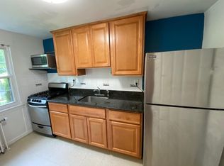 190 Knickerbocker Rd APT 13, Englewood, NJ 07631