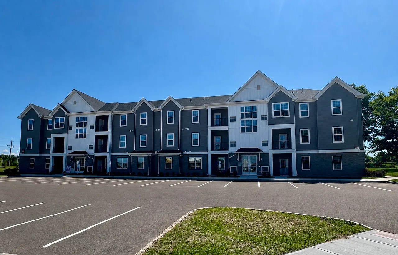 1105 John Vanzandt drive — Photo 1