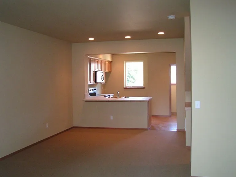 205 Sagebrook Ln — Photo 2