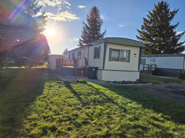 198 S Hills Rd #148, Twin Falls, ID 83301