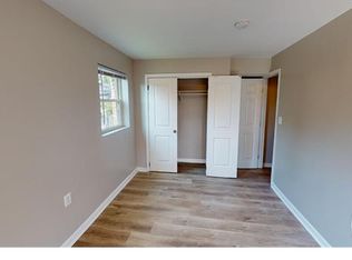 422 Chesapeake St SE #34, Washington, DC 20032