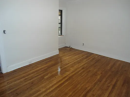 Rented by Develop Realty Co | media 16