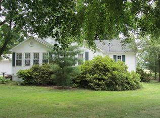 9029 Winemiller Rd, Macedonia, IL 62860