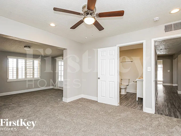 7427 E McKinley St — Photo 11