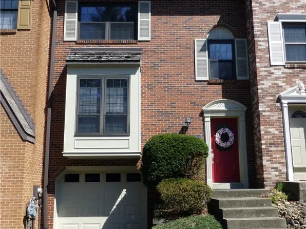 466 Cannongate Dr, Monroeville, PA 15146