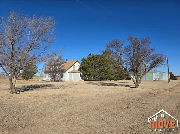 36105 10th Rd, Montezuma, KS 67867