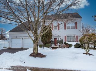 95 Evesboro Ln, Freehold, NJ 07728
