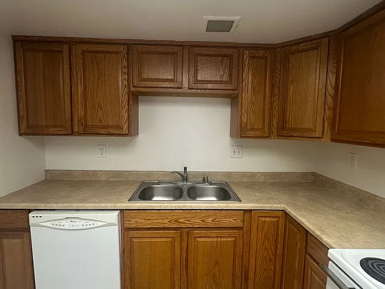 15165 Pratola Ct — Photo 17