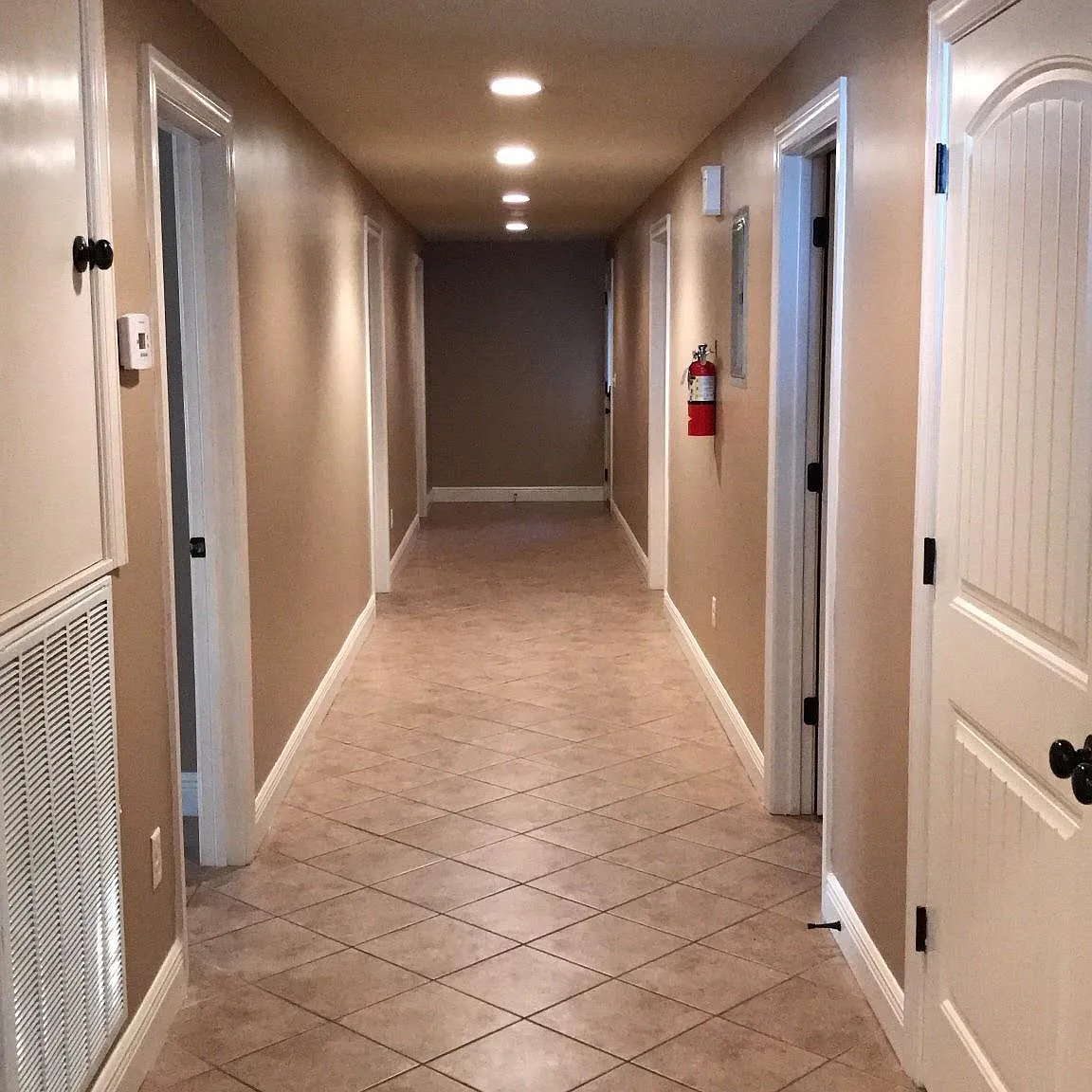 5 bed, $6,500 — Photo 2
