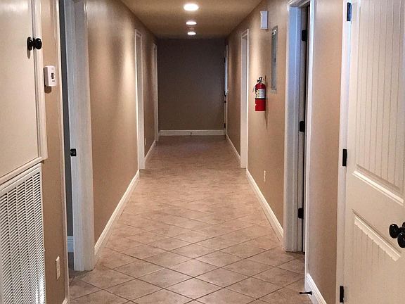 2nd image of 727 12th St APT B