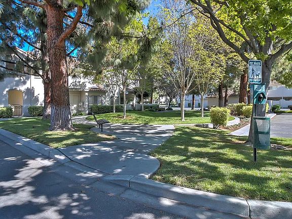 3rd image of 1858 Sheri Ann Cir