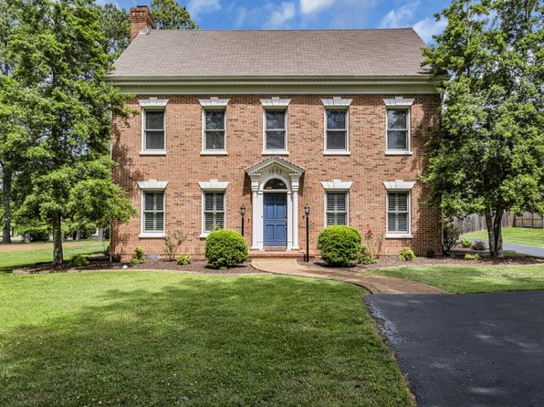 1003 Graymere Manor Rd, Columbia, TN 38401