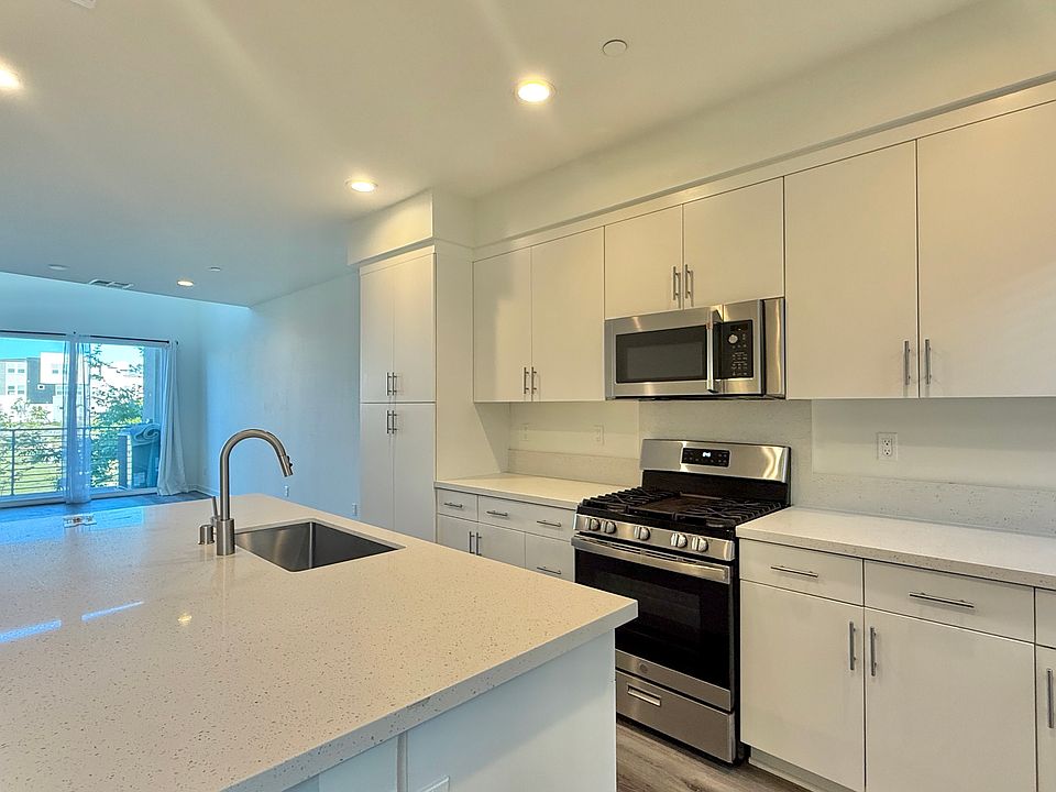 1st image of 10523 Coupland Way