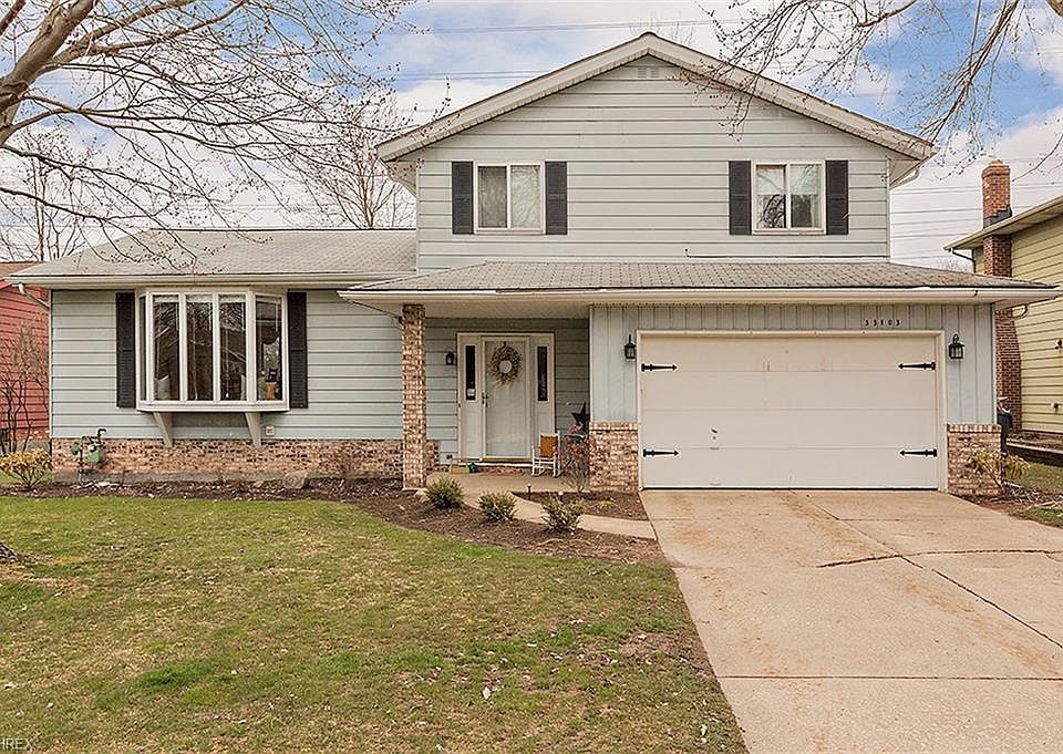 1st image of 33103 Cromwell Dr