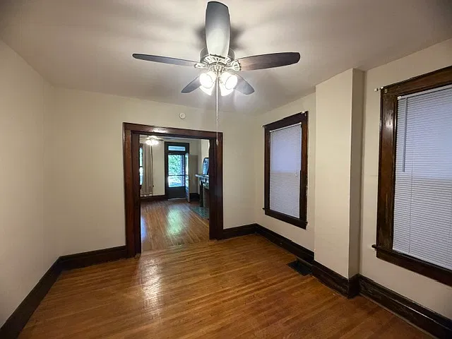 2 bed, 1000 sqft, $1,400 — Photo 4