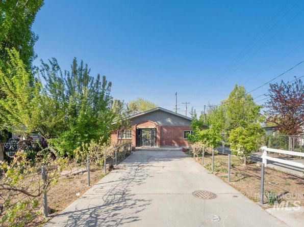353 1st St N, Nampa, ID 83687