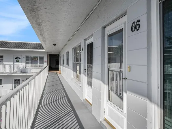 2002 Australia Way E APT 66, Clearwater, FL 33763