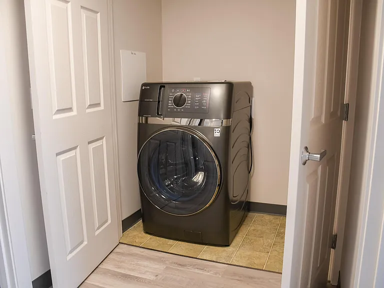 Kirkland Heights Apartments — Photo 59