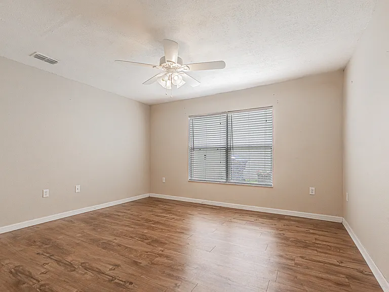 2706 Mingo Dr — Photo 8