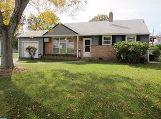 286 Allen Ln, Warminster, PA 18974