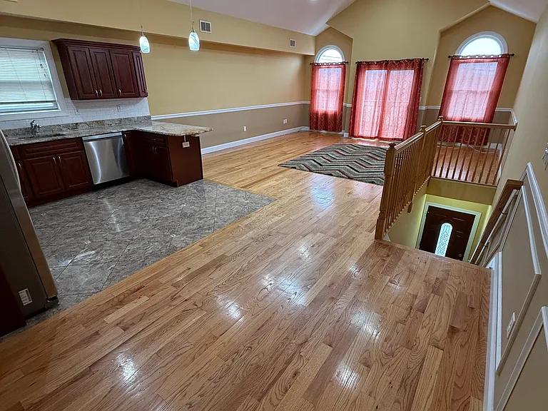 272 Seaview Ave #2 — Photo 5