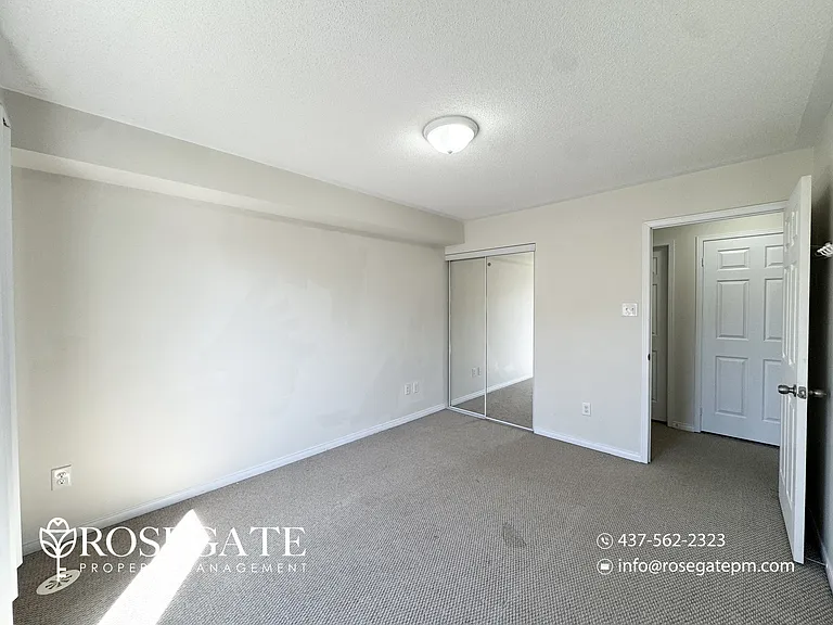 60 Fairwood Cir #130 — Photo 14