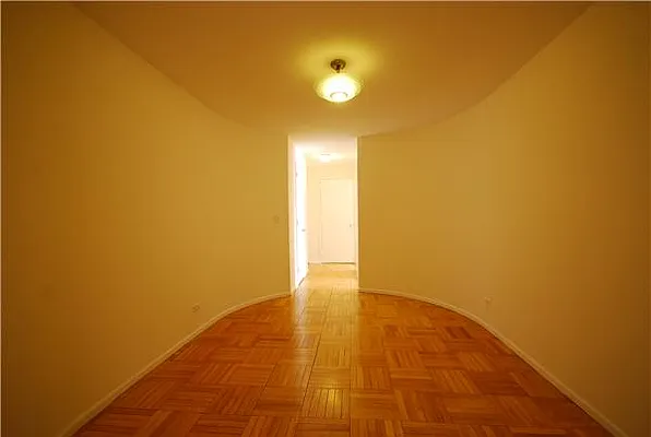 Rented by Lucien Perry | media 29