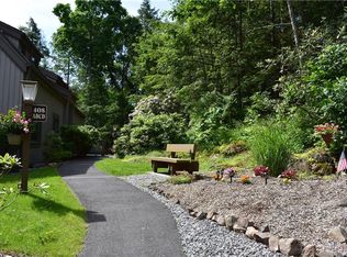 408 Heritage Vlg #A, Southbury, CT 06488