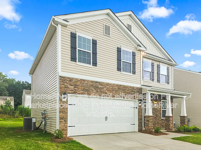 3922 Ashton Dr — Photo 2