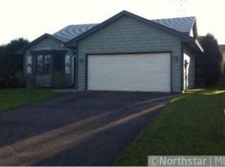 4608 Heather Ridge Rd N, Oakdale, MN 55128