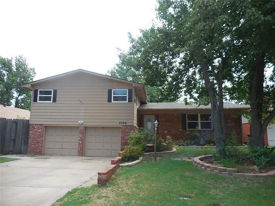1st image of 2708 N Moulton Dr