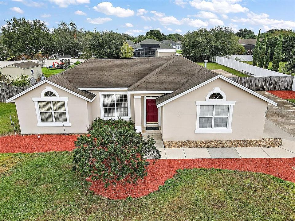 1st image of 36804 Tropical Wind Ln