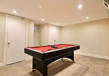 Rented by MADEHOME