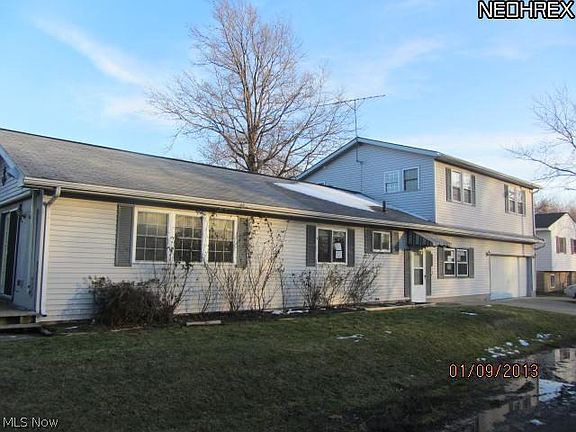 2nd image of 3499 Edgewater Dr
