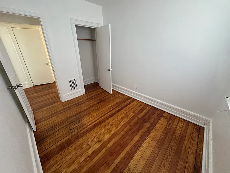 270 East Ave — Photo 15
