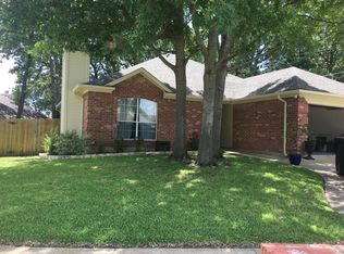 5910 Flintshire Ct, Arlington, TX 76017