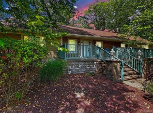 6 Gail Dr, New City, NY 10956