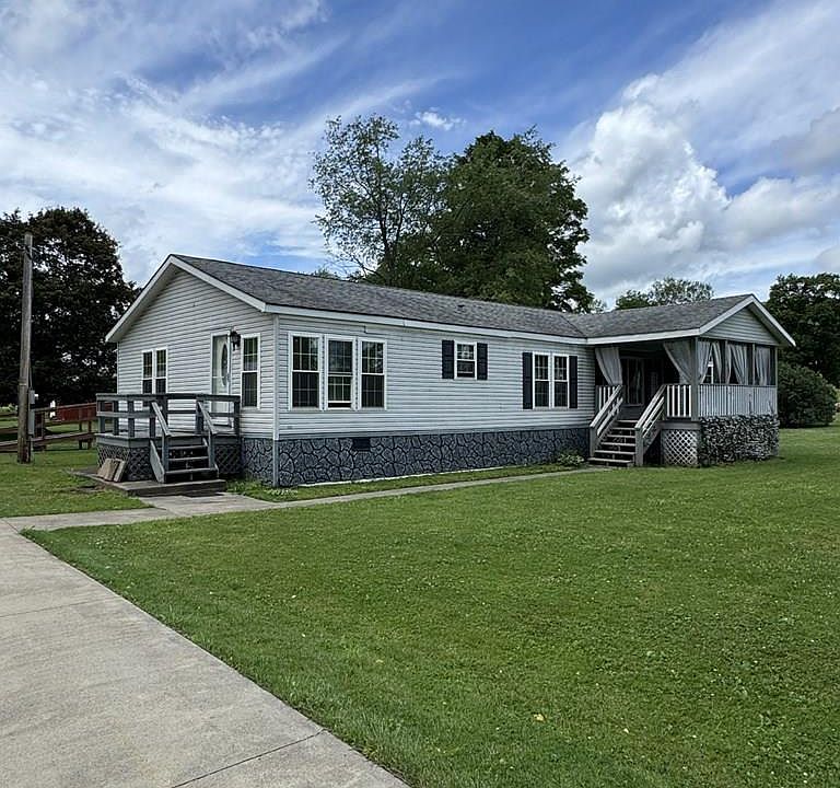 1st image of 351 Barnum Rd