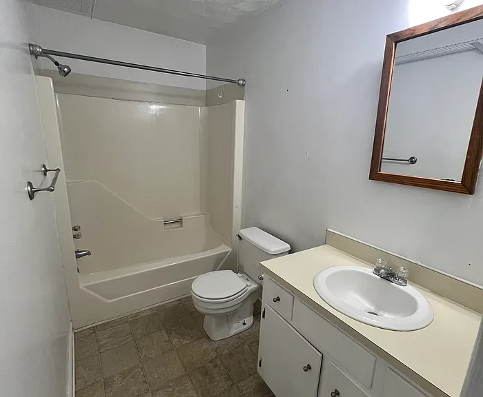 1109 E Littleton Rd #1109 — Photo 5